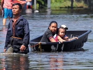 曼谷被洪水包围
